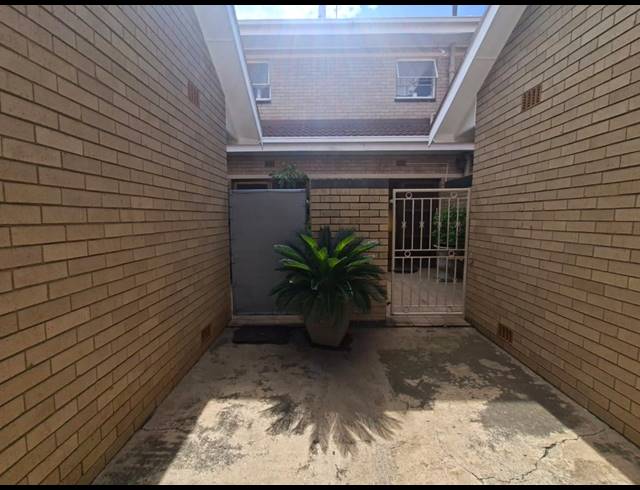 3 BEDROOM TOWNHOUSE FOR SALE IN THREE RIVERS PROPER
